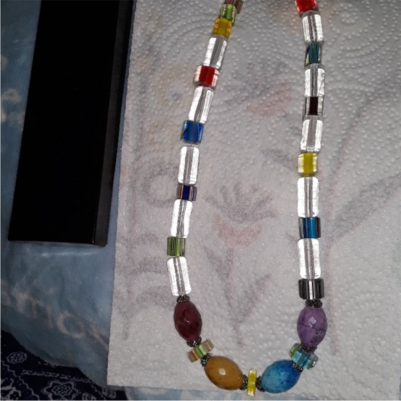 UNIQUE Chunky Cntempory Acrylic Colorful Bead Necklace. Handmade by Pandorakitty - Picture 8 of 9